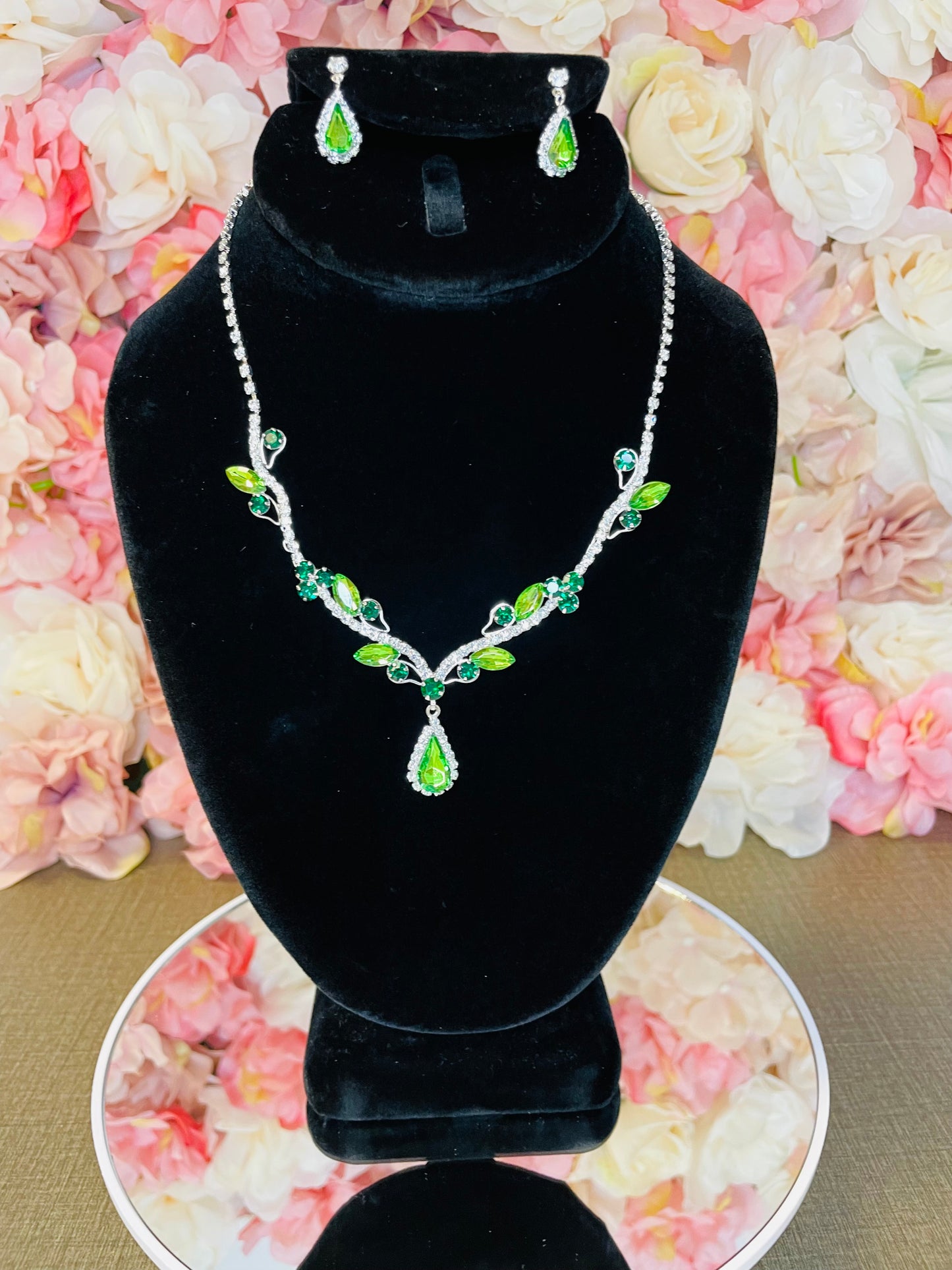 Sage and Emerald Necklace and Earrings Set