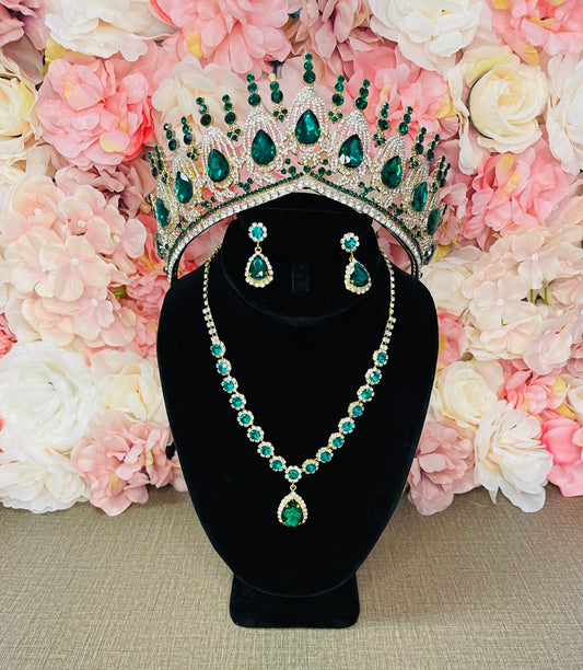 Emerald with Gold Crown Set