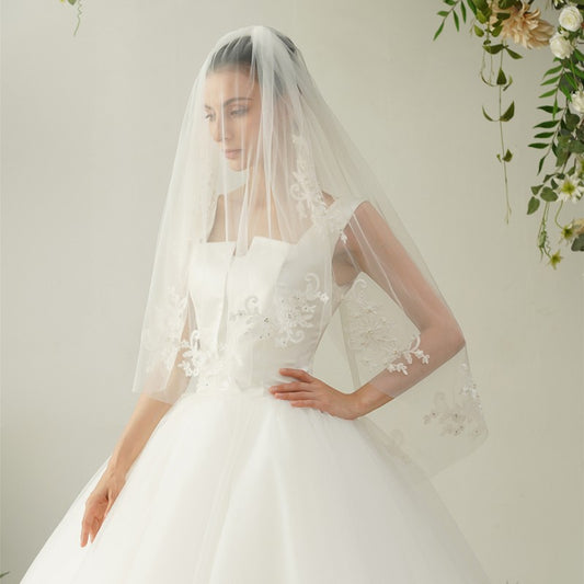 Lace Fingertip Wedding Veil